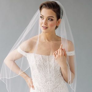 Toni Federici Maldives fingertip veil